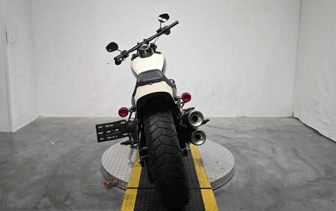 FXFBS 2022 Fat Bob® 114