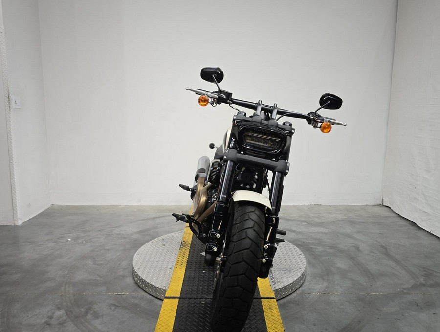 FXFBS 2022 Fat Bob® 114