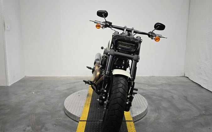 FXFBS 2022 Fat Bob® 114