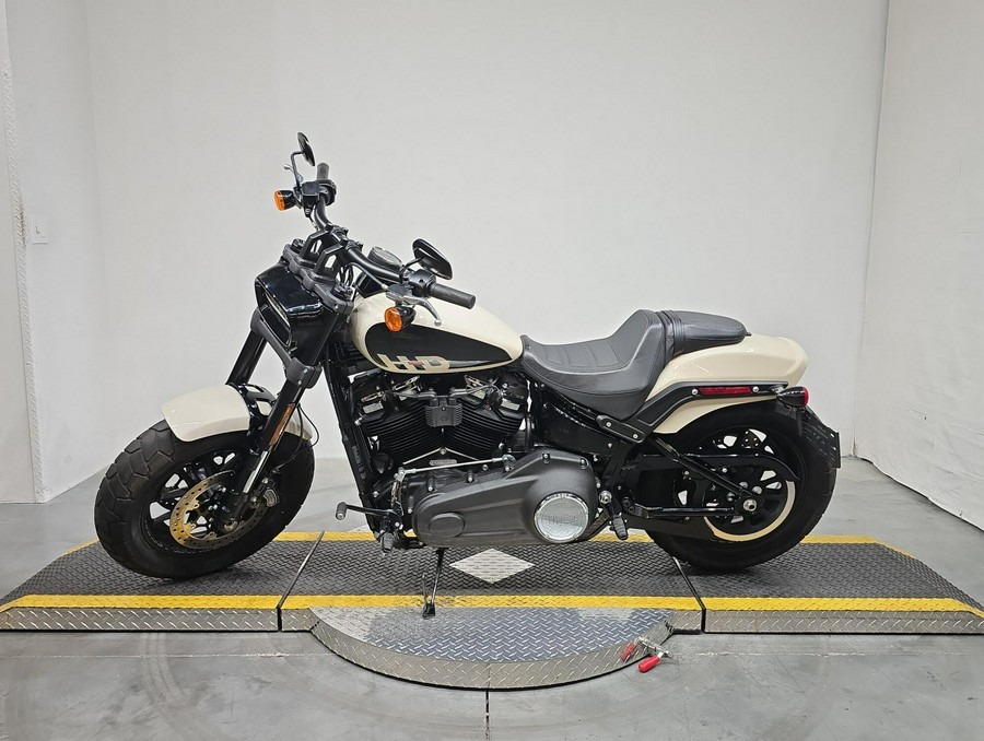 FXFBS 2022 Fat Bob® 114