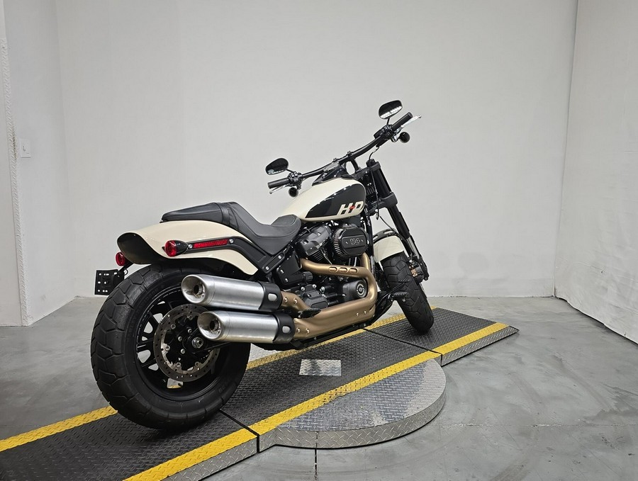 FXFBS 2022 Fat Bob® 114