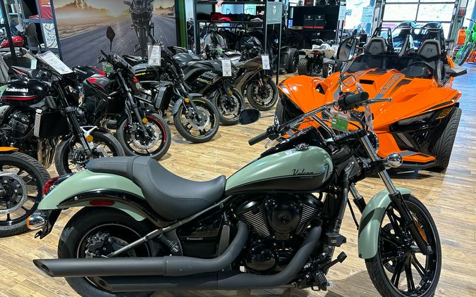 2023 Kawasaki Vulcan 900 Custom