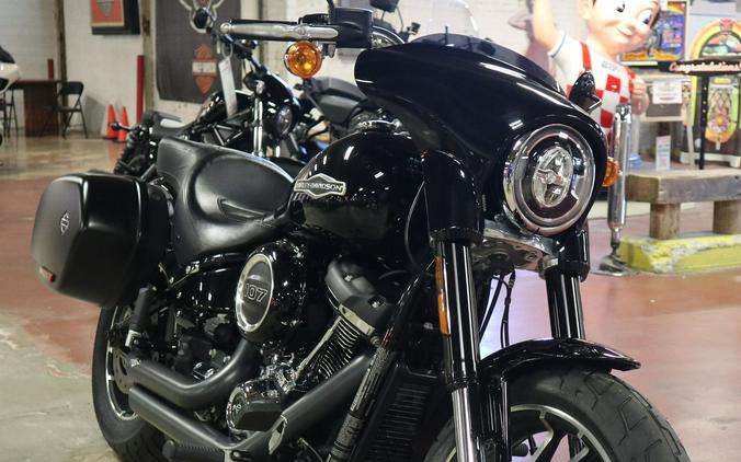 2018 Harley-Davidson Sport Glide®