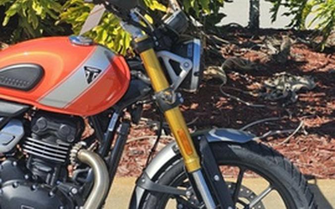 2026 Triumph Scrambler 400 X Baja Orange/Aluminium X