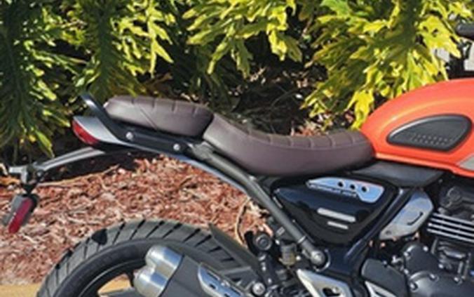 2026 Triumph Scrambler 400 X Baja Orange/Aluminium X