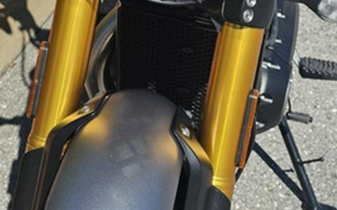 2026 Triumph Scrambler 400 X Baja Orange/Aluminium X