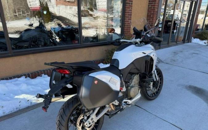 2024 Ducati Multistrada V4 S Travel & Radar Iceberg White