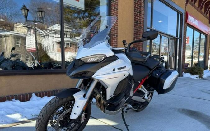 2024 Ducati Multistrada V4 S Travel & Radar Iceberg White