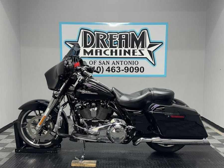 2017 Harley-Davidson® FLHXS - Street Glide® Special