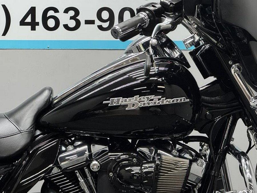 2017 Harley-Davidson® FLHXS - Street Glide® Special