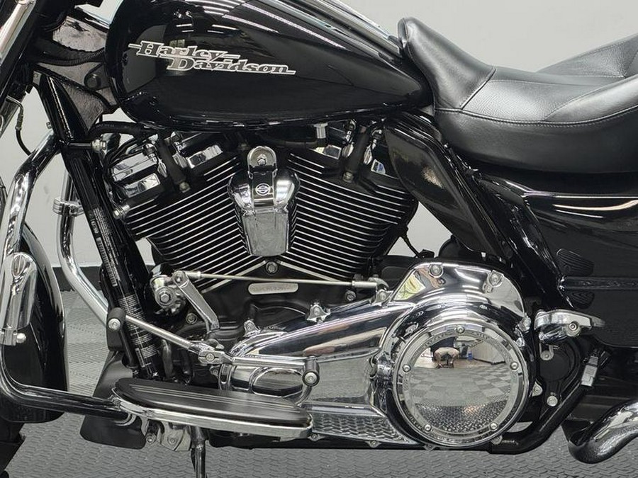 2017 Harley-Davidson® FLHXS - Street Glide® Special