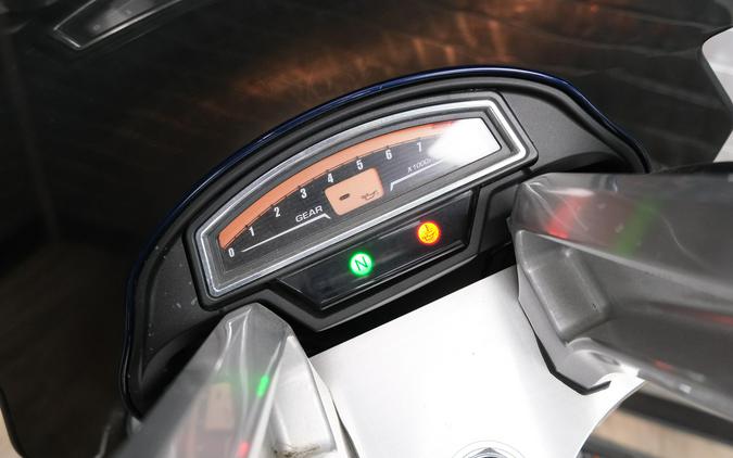 2011 SUZUKI BOULEVARD M109R