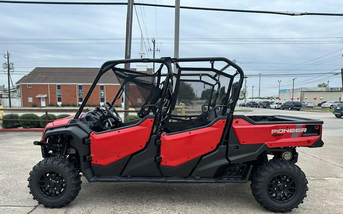 2023 Honda® Pioneer 1000-6 Deluxe Crew