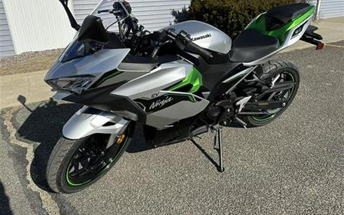 2024 Kawasaki Ninja e-1 ABS