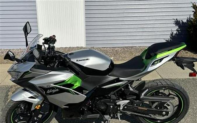 2024 Kawasaki Ninja e-1 ABS