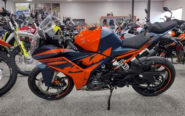 2023 KTM RC 390