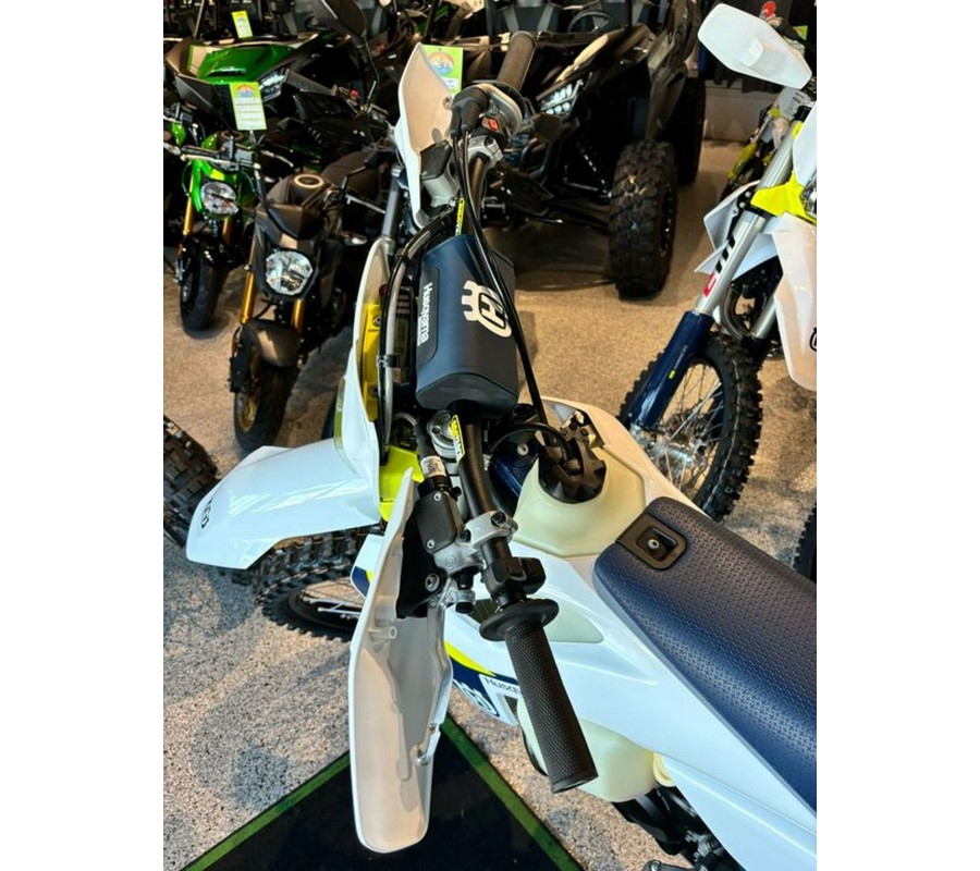 2025 Husqvarna® TE 300