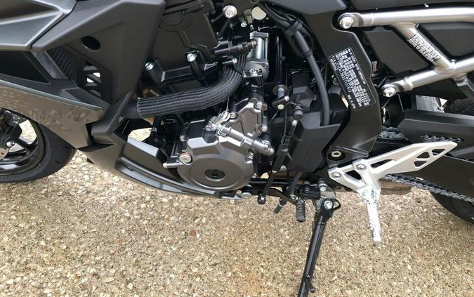 2025 Suzuki GSX-S 8R