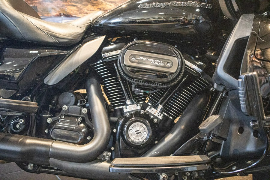 2021 Road Glide® Limited (FLTRK)