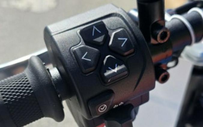 2026 Triumph Speed Twin 900 Pure White/Maui Blue/Tangerine Oran