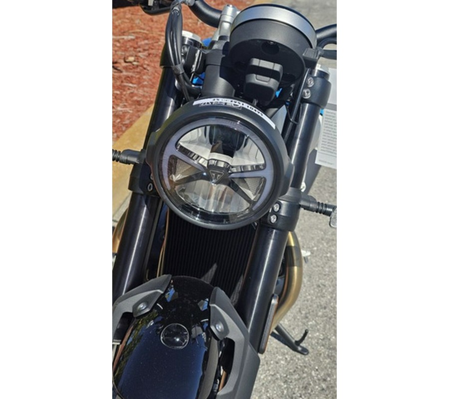 2026 Triumph Speed Twin 900 Pure White/Maui Blue/Tangerine Oran