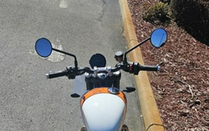 2026 Triumph Speed Twin 900 Pure White/Maui Blue/Tangerine Oran
