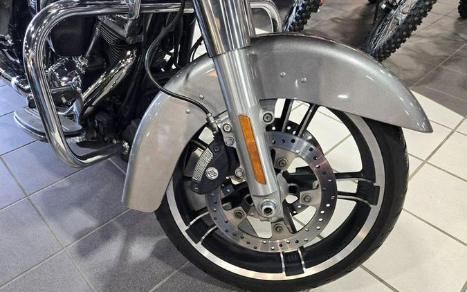 Used 2017 HARLEY ROAD GLIDE