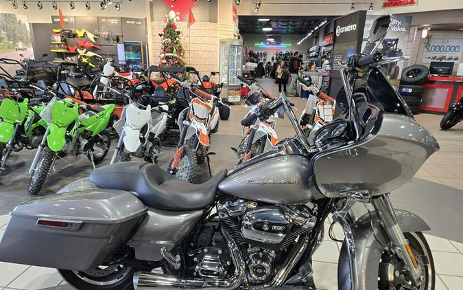 Used 2017 HARLEY ROAD GLIDE