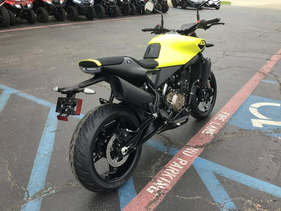 2026 Husqvarna® VITPILEN 801