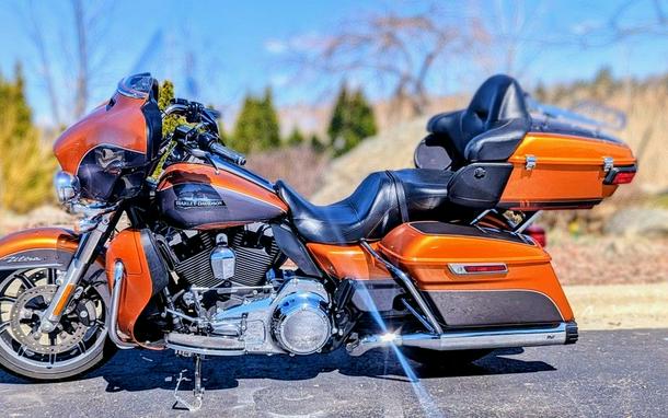 2015 Harley-Davidson® FLHTCUL - Electra Glide® Ultra Classic® Low