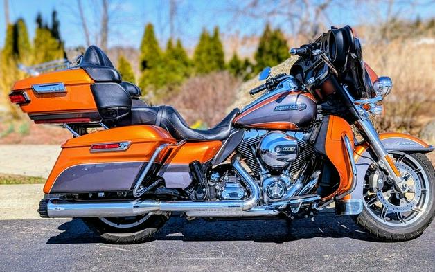 2015 Harley-Davidson® FLHTCUL - Electra Glide® Ultra Classic® Low