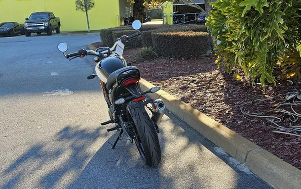 2026 Triumph Speed 400 Pearl Metallic White/Phantom Black