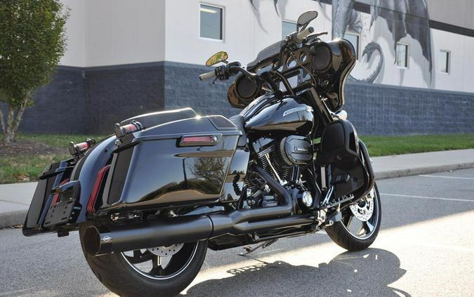 2015 Harley-Davidson® FLHXSE - CVO™ Street Glide®