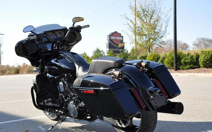 2015 Harley-Davidson® FLHXSE - CVO™ Street Glide®