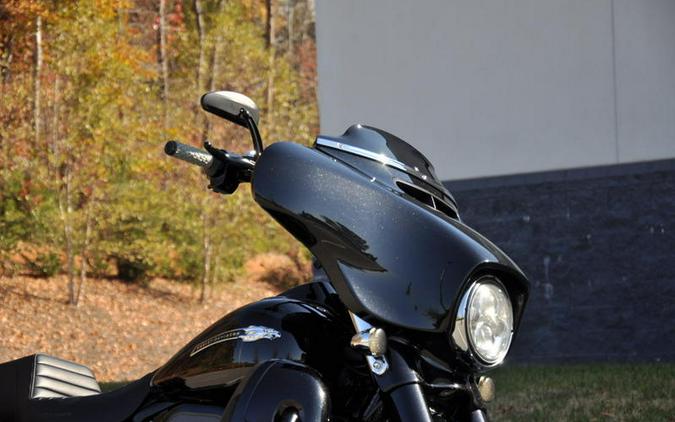 2015 Harley-Davidson® FLHXSE - CVO™ Street Glide®