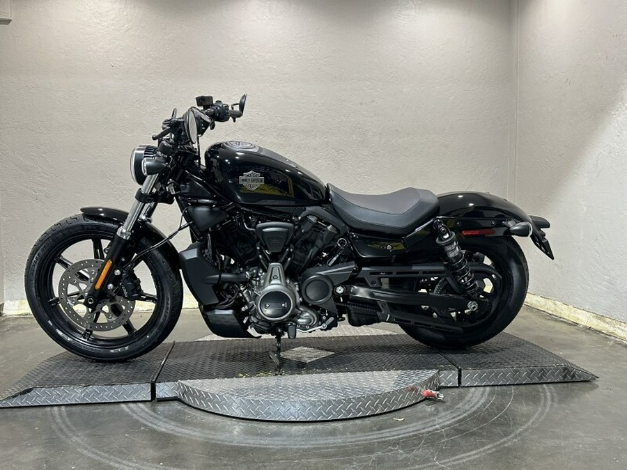 Harley-Davidson Nightster™ 2024 RH975 84476776 VIVID BLACK