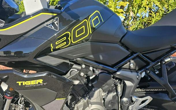 2026 Triumph Tiger Sport 800 Sapphire Black Sport 800