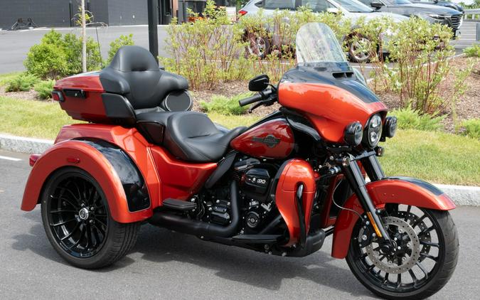 2025 Harley-Davidson Tri Glide Ultra FLHTCUTG