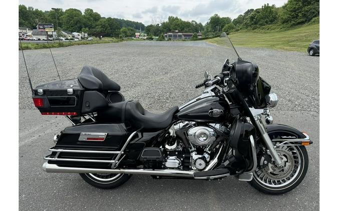 2012 ULTRA CLASSIC - Harley-Davidson®