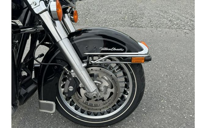 2012 ULTRA CLASSIC - Harley-Davidson®