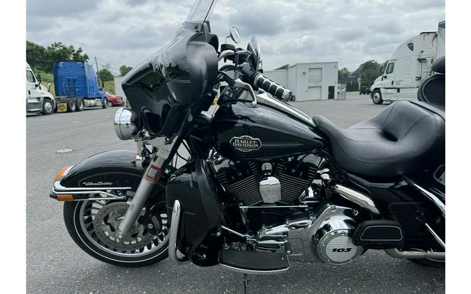 2012 ULTRA CLASSIC - Harley-Davidson®