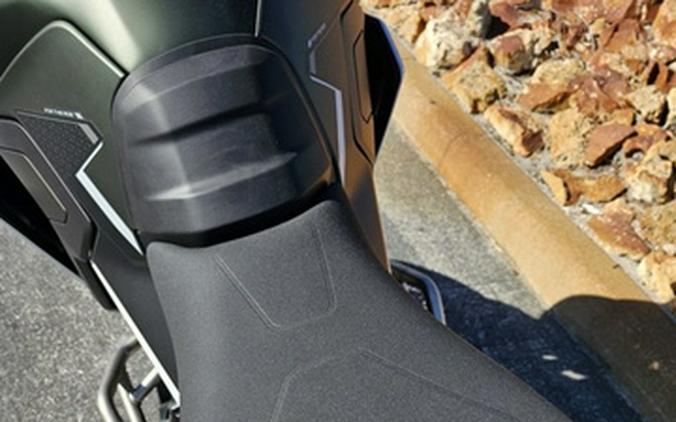 2024 Triumph Tiger 900 Rally Pro Matt Khaki Green / Matt Phanto Rally Pro