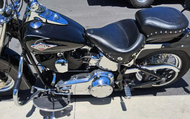 2010 Harley-Davidson Heritage Softail® Classic Peace Officer Special Edition