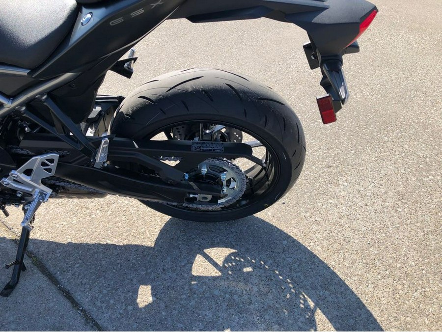 2025 Suzuki GSX-S 8R