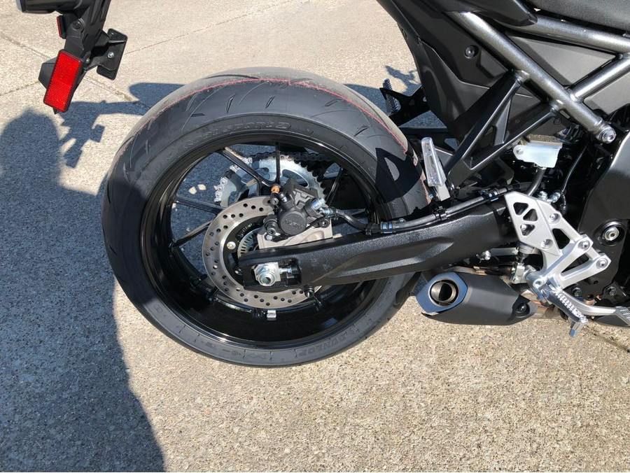 2025 Suzuki GSX-S 8R