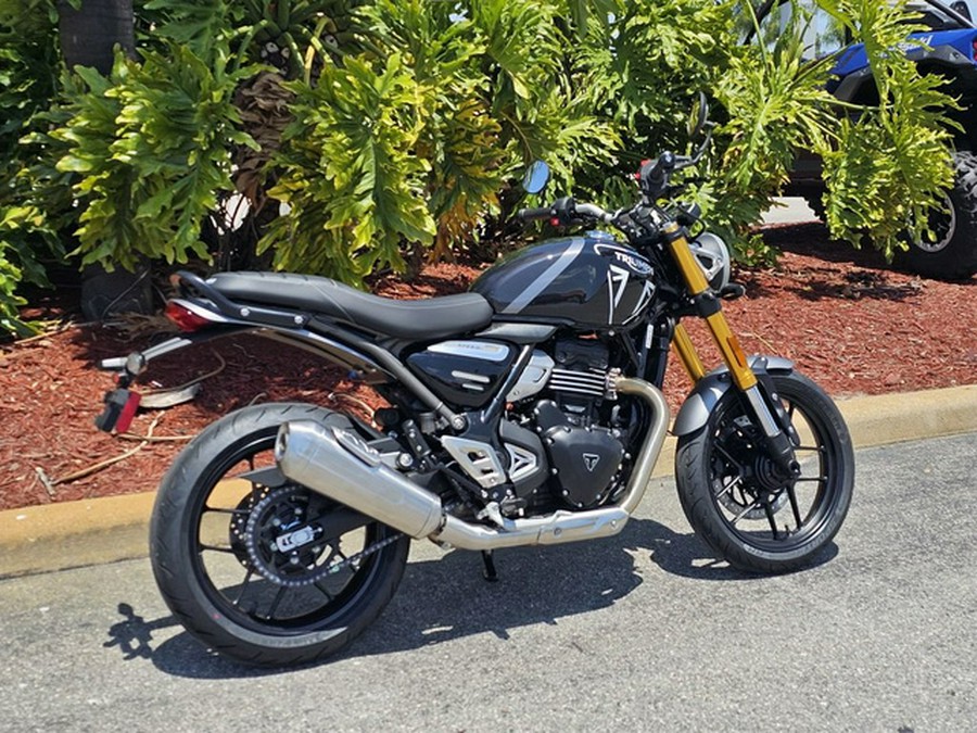 2025 Triumph Speed 400 Phantom Black / Storm Grey Carnival Red Storm Grey