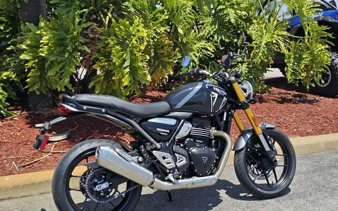 2025 Triumph Speed 400 Phantom Black / Storm Grey Carnival Red Storm Grey