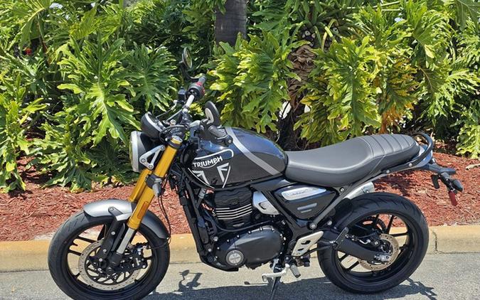 2025 Triumph Speed 400 Phantom Black / Storm Grey Carnival Red Storm Grey