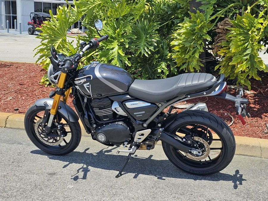 2025 Triumph Speed 400 Phantom Black / Storm Grey Carnival Red Storm Grey