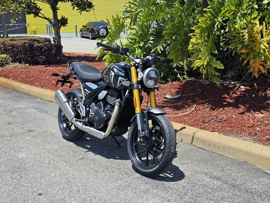 2025 Triumph Speed 400 Phantom Black / Storm Grey Carnival Red Storm Grey